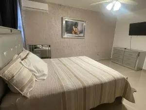 Comfy Apartment In Harmony I