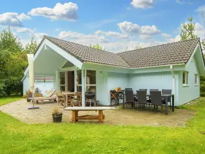 6 Person Holiday Home in Oksbøl-by Traum