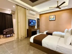 โรงแรม ฟีนิกซ์ ลักชัวรี อินน์