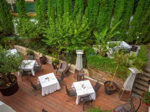 Hotel Carpathia