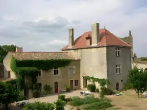 Le Vieux Chateau