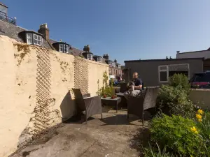 Bamse Self-Catering Ensuite Rooms with Shared Kitchen