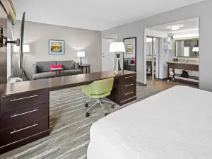 Hampton Inn & Suites Camp Springs/Andrews AFB
