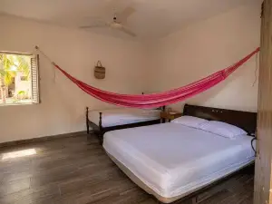 hotel yolis