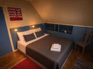 Charming Casa Hauge B&B Sunset Room