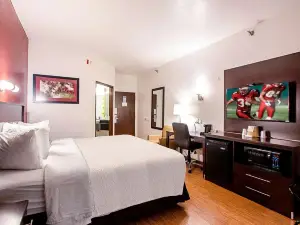 Seasons Inn Traverse City