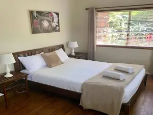 Montville Holiday Apartments
