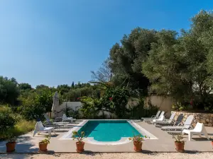 Koxyli Studios & Apartments