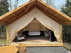 Couples Glamping Tent Near the Buffalo River