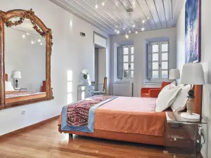 Villa Selena - 1830s Art-House Suites in Vaporia, 50m from Asteria Beach