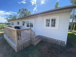 The Pines Motel and Cottages