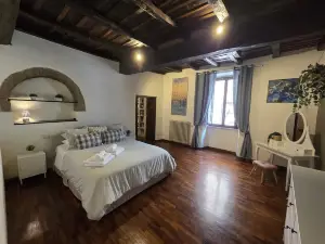 "Vicolo del Borgo"
