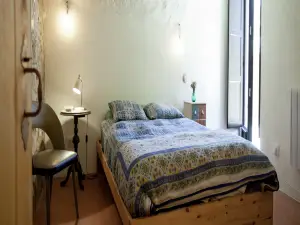 Apartment in Girona near the Beach