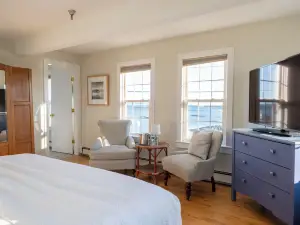 The Beach House Inn