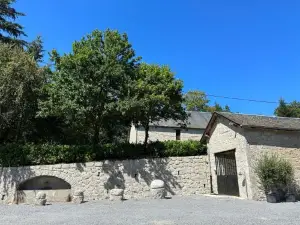 Le Château de Saint-Angel, le Manoir du Rigouneix, 5 Minutes A89, Nature, Calme, Sauna