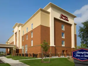 Hampton Inn & Suites Syracuse/Carrier Circle