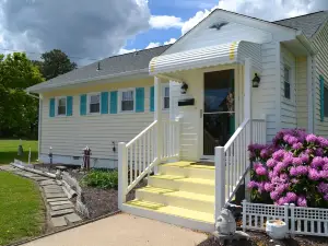"Family Friendly Getaway" - Close to Assateague / Downtown Berlin / O.C.