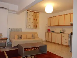Tripoli Apartments & Rooms