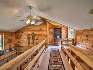Spacious Mtn Cabin on 7 Private Acres in Athol!