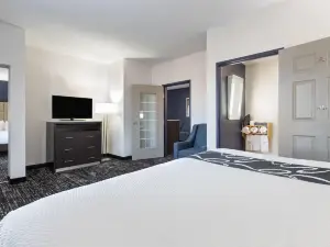 La Quinta Inn & Suites by Wyndham Paris
