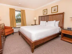 Lakeshore Resort and Marina