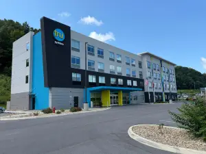 Tru by Hilton West Bristol TN