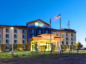 Holiday Inn Express & Suites FRESNO NORTHWEST-HERNDON by IHG