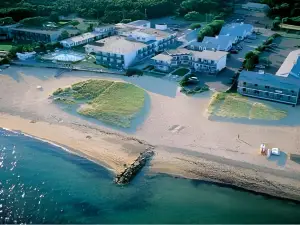 Blue Water Resort