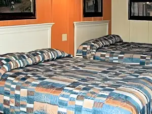Charles Wesley Motor Lodge Downtown Broken Bow- Hochatown