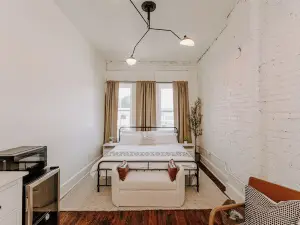 East Main Lofts - Farmhouse 204