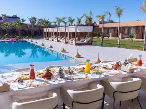 Villa Almaz Marrakech – Palais Exclusif avec Piscine, Spa et Sauna