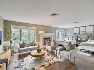 Spacious Smart Home Retreat on 14 Acres of Nature