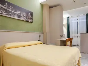 Hotel 3 Comfort and Serenity Heart of Ventimiglia