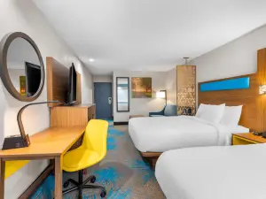 Days Inn & Suites by Wyndham Brandon Amphitheater