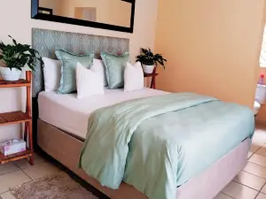 Budget Stays At Olivia Pines Guesthouse