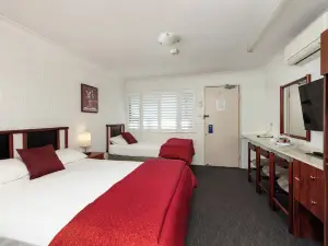 Pigeon House Motor Inn