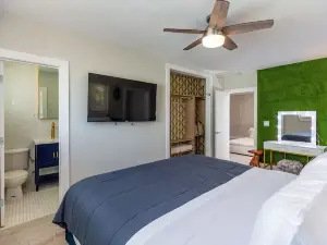 Tropi-Cool 2 Bedroom Apt