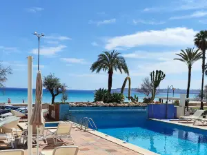 Bluesea Anba Romaní