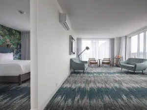 Canvas Moncton, Tapestry Collection by Hilton