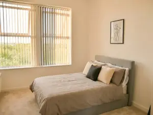 Spacious 1 Bed Manchester Apartment Near Etihad