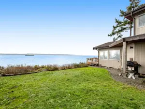 The Artists' Beachhouse