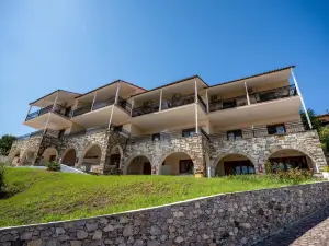 La Luna Hotel