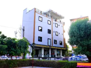 Radhe Krishna Hotel and Restaurant