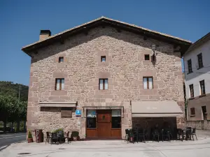 Hotel Rural LATORRIÉN de Ane