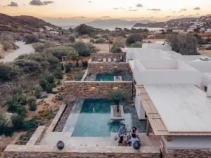 Hide Out Villas