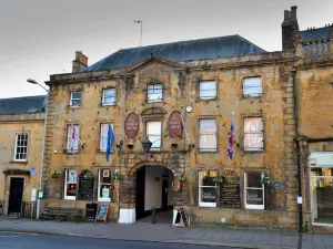 The George Hotel