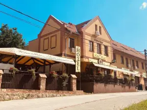 Libra Hotel