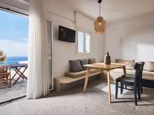 Tramontana Suites