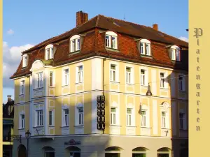 โรงแรมพลาเทิน การ์เทิน