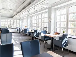 Tide Hotel